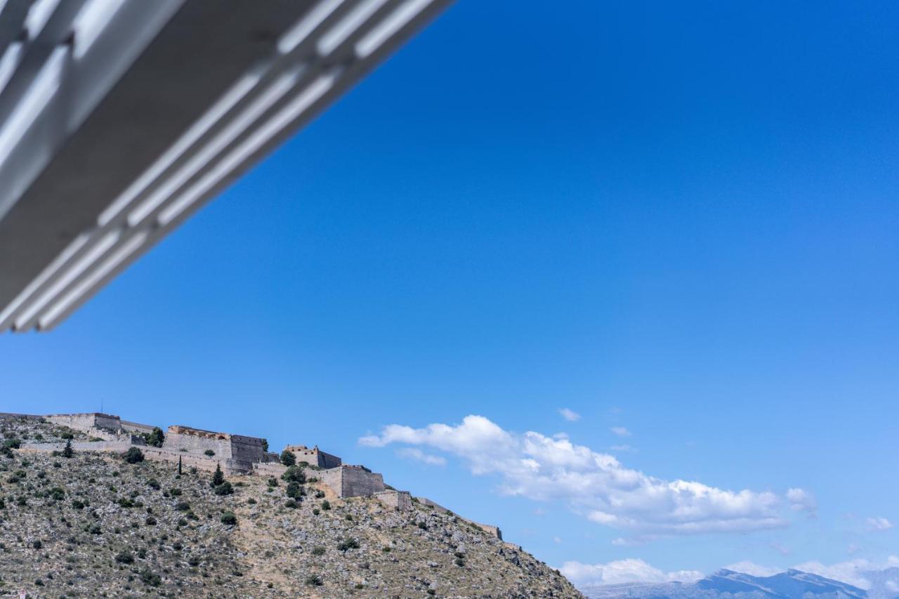 Living In Nafplio Luxury Apartments Buitenkant foto